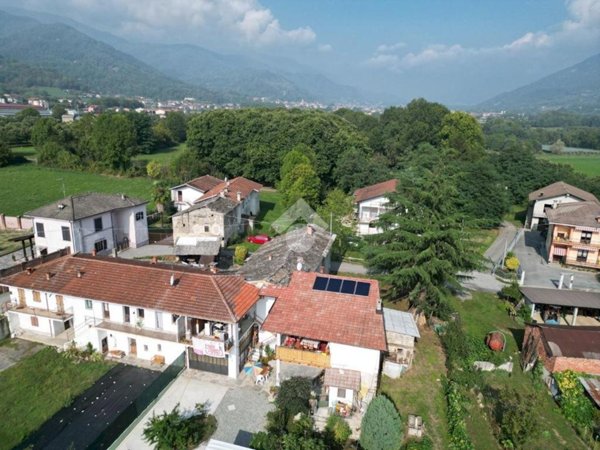 casa indipendente in vendita a Gambasca in zona Carpenetti