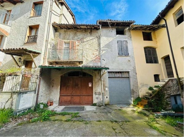 casa semindipendente in vendita a Garessio