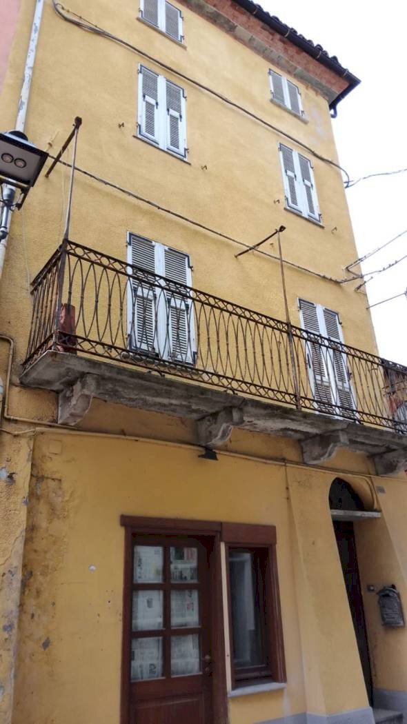 casa indipendente in vendita a Garessio