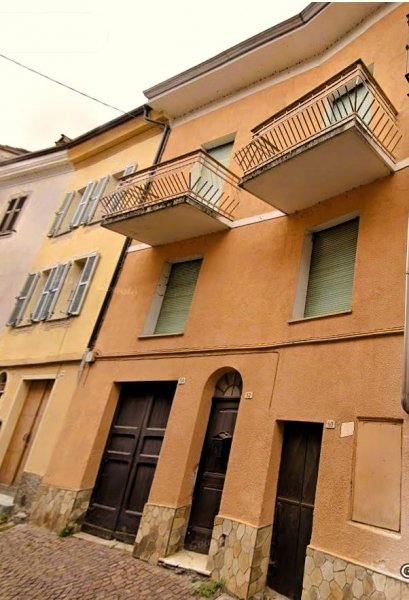casa indipendente in vendita a Garessio