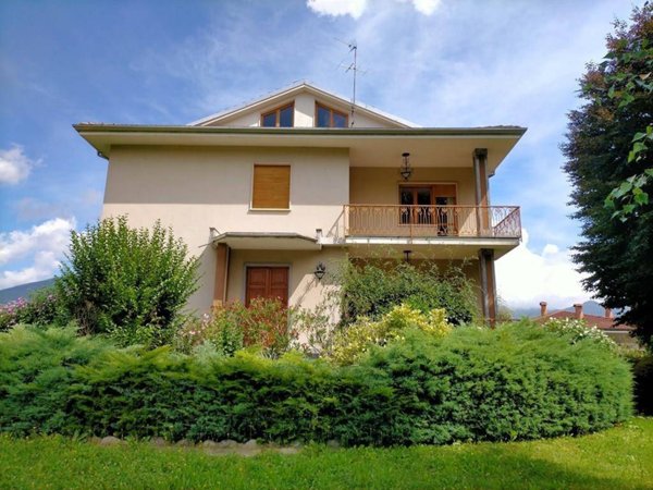 casa indipendente in vendita a Garessio