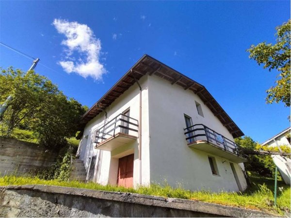 casa indipendente in vendita a Garessio in zona Mursecco