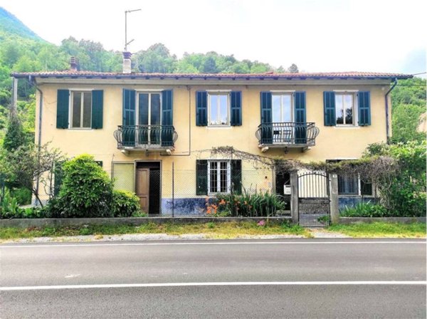 casa indipendente in vendita a Garessio