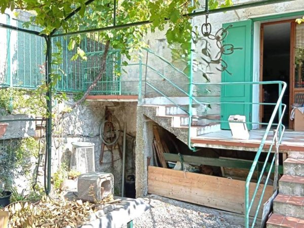casa indipendente in vendita a Garessio in zona Cerisola
