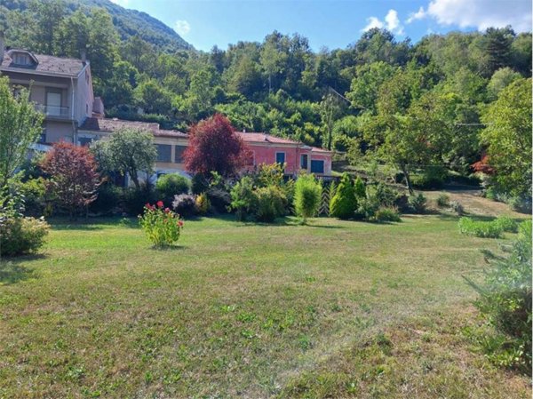 casa indipendente in vendita a Garessio