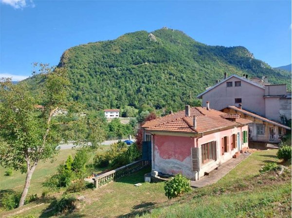 casa indipendente in vendita a Garessio