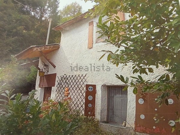 casa indipendente in vendita a Garessio