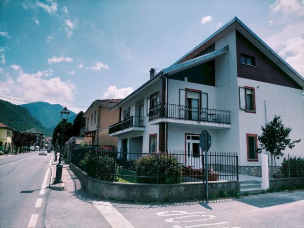 casa indipendente in vendita a Garessio