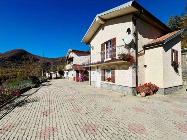 casa indipendente in vendita a Garessio