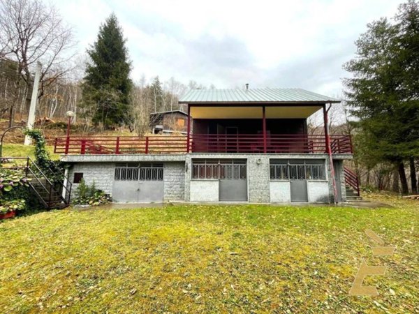 casa indipendente in vendita a Garessio