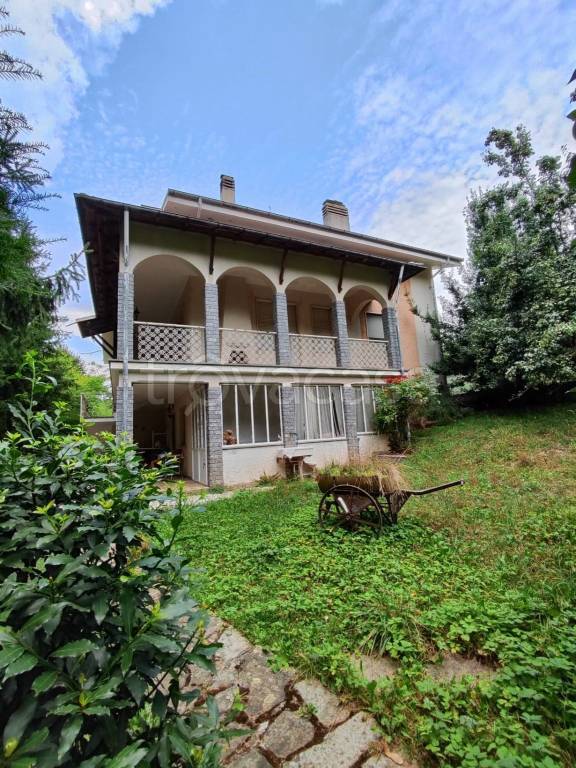 casa indipendente in vendita a Garessio