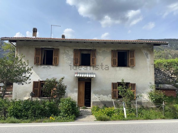 casa indipendente in vendita a Garessio in zona Trappa