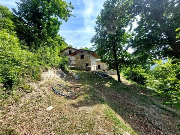 casale in vendita a Garessio