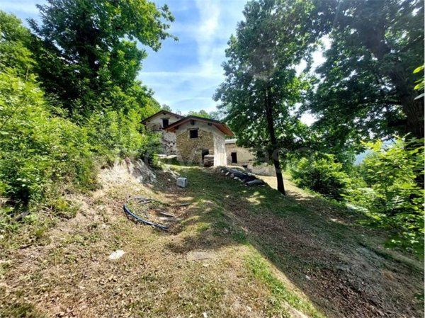 casa indipendente in vendita a Garessio in zona Valdinferno