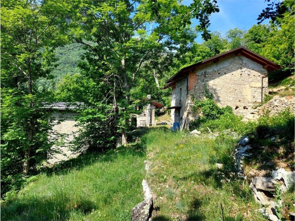 casale in vendita a Garessio