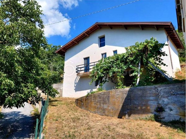 casa indipendente in vendita a Garessio in zona Mursecco