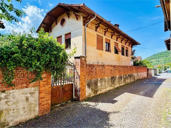 casa indipendente in vendita a Garessio